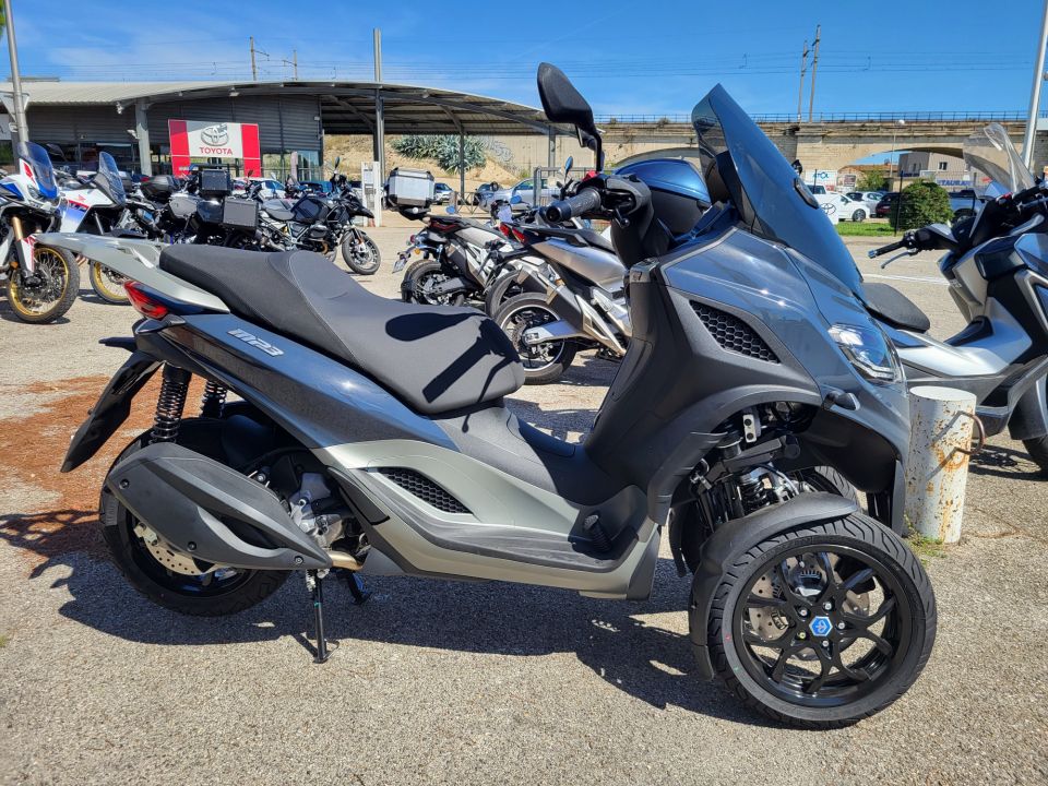 PIAGGIO MP3 310 HPE 4