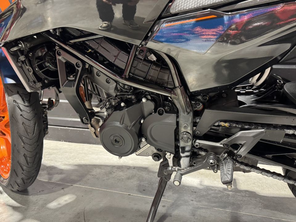 KTM KTM 125 DUKE 2024 4