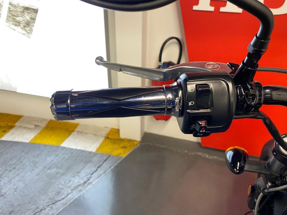 INDIAN SCOUT BOBBER SIXTY 4