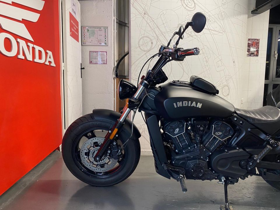 INDIAN SCOUT BOBBER SIXTY 4