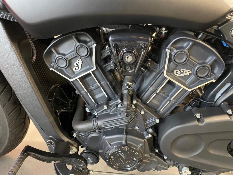 INDIAN SCOUT BOBBER SIXTY 4