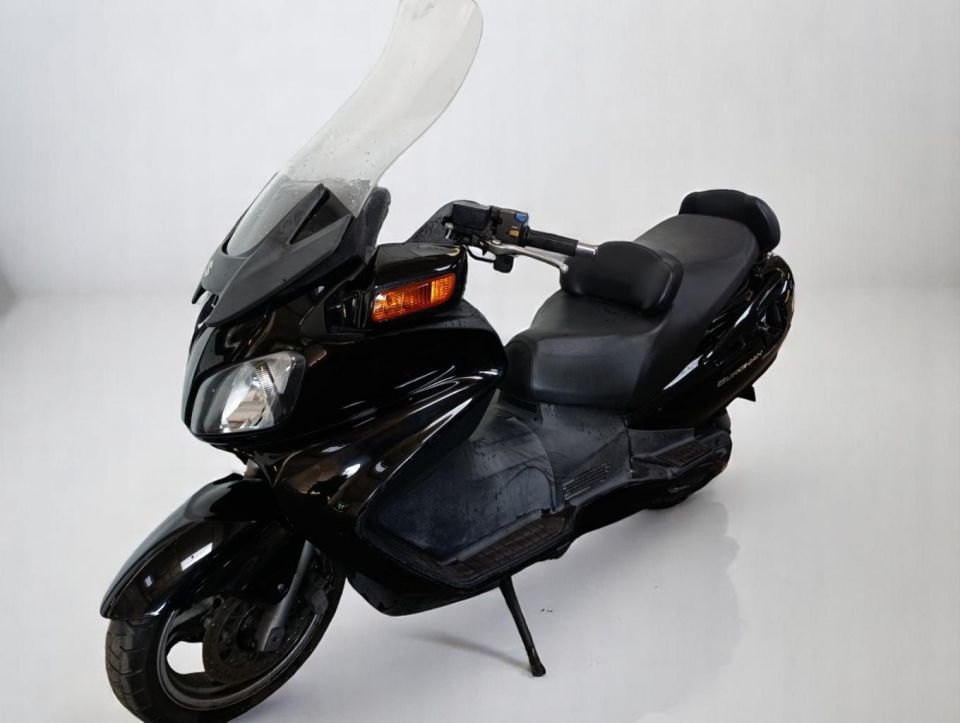 SUZUKI BURGMAN 650 4