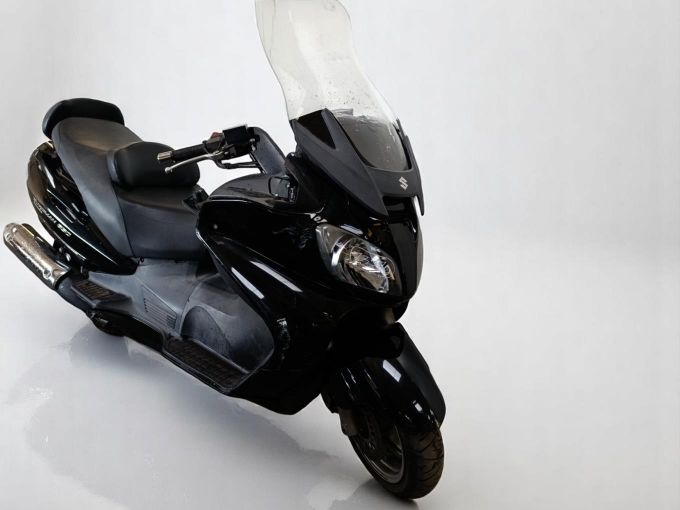 SUZUKI BURGMAN 650 4