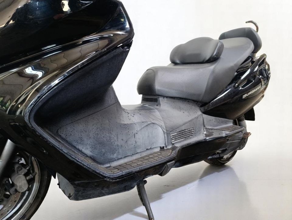 SUZUKI BURGMAN 650 4