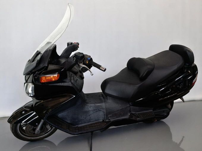 SUZUKI BURGMAN 650 4