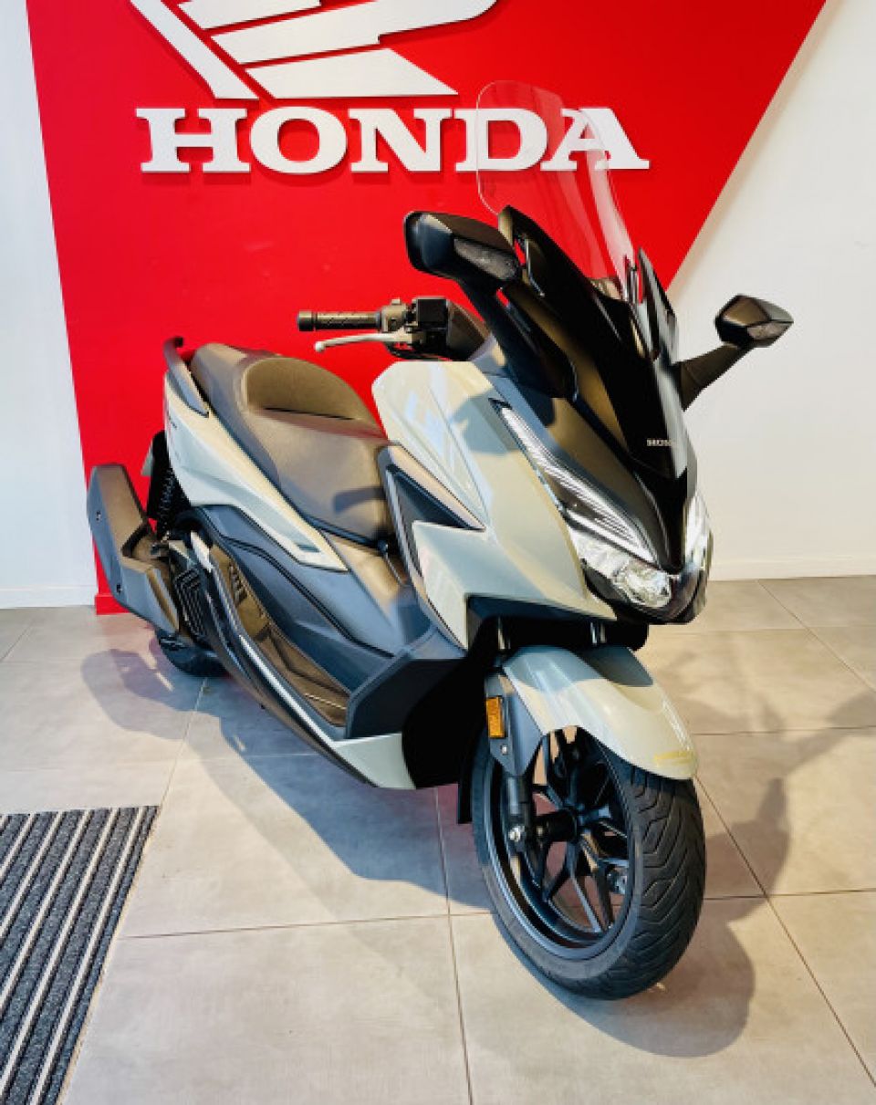 HONDA FORZA 125 ABS 4