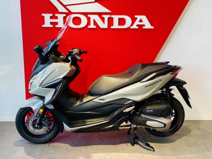 HONDA FORZA 125 ABS 4