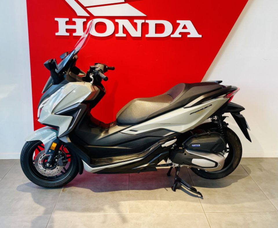 HONDA FORZA 125 ABS 4