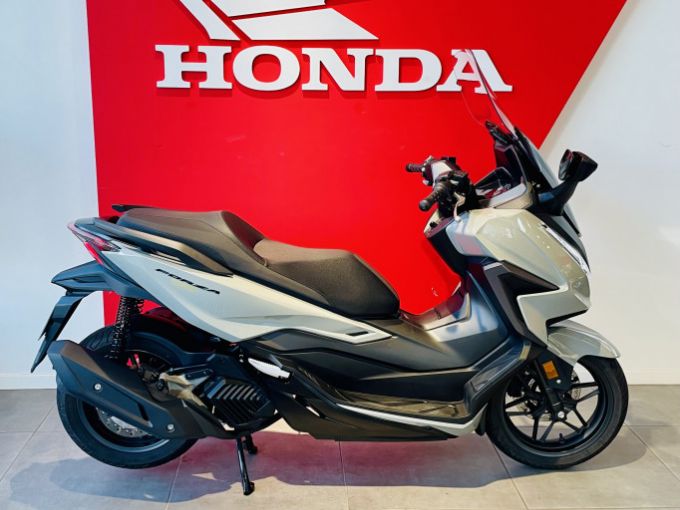 HONDA FORZA 125 ABS 4