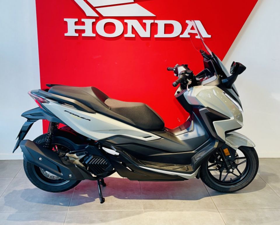 HONDA FORZA 125 ABS 4