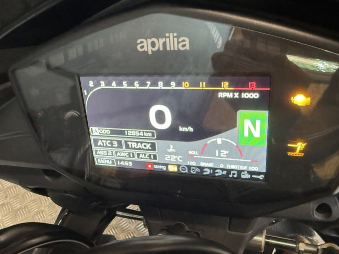 APRILIA TUONO 1100  V4 RR 4