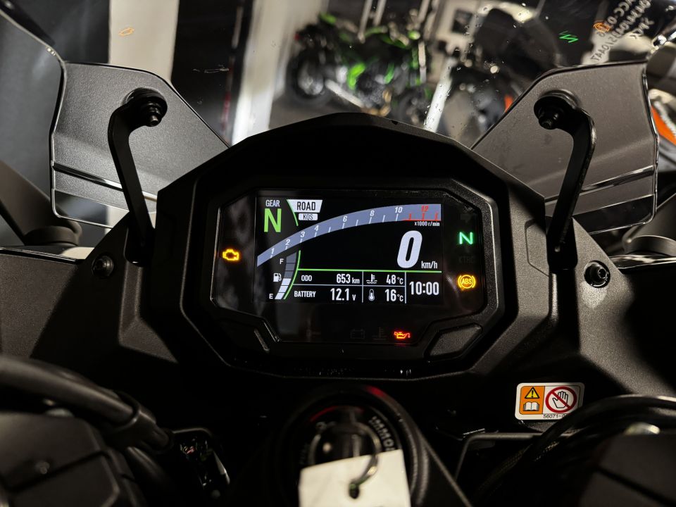 KAWASAKI NINJA 1100 SX SE 4