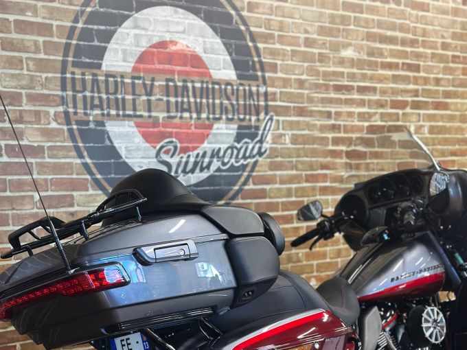 HARLEY-DAVIDSON TOURING ULTRA LIMITED 1923 CVO 4