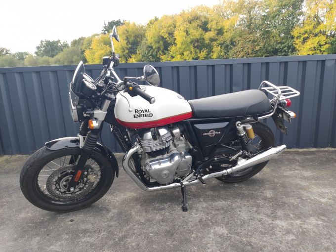 ROYAL ENFIELD INTERCEPTOR 4