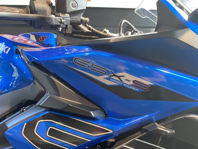 SUZUKI GSX-S 1000 GT 4