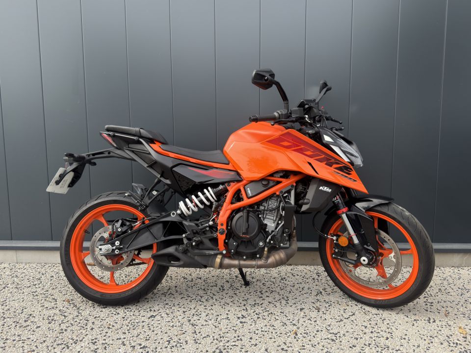 KTM KTM 390 DUKE 2024 4