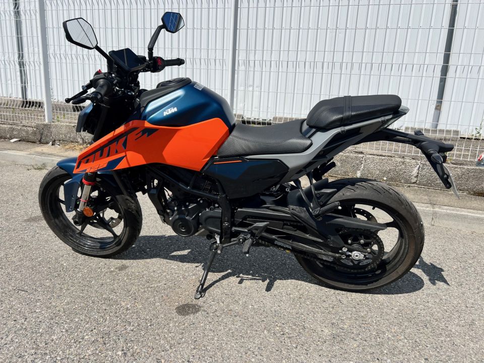 KTM 125 DUKE 4