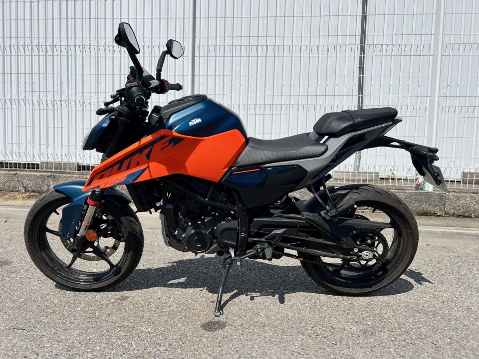 KTM 125 DUKE 4