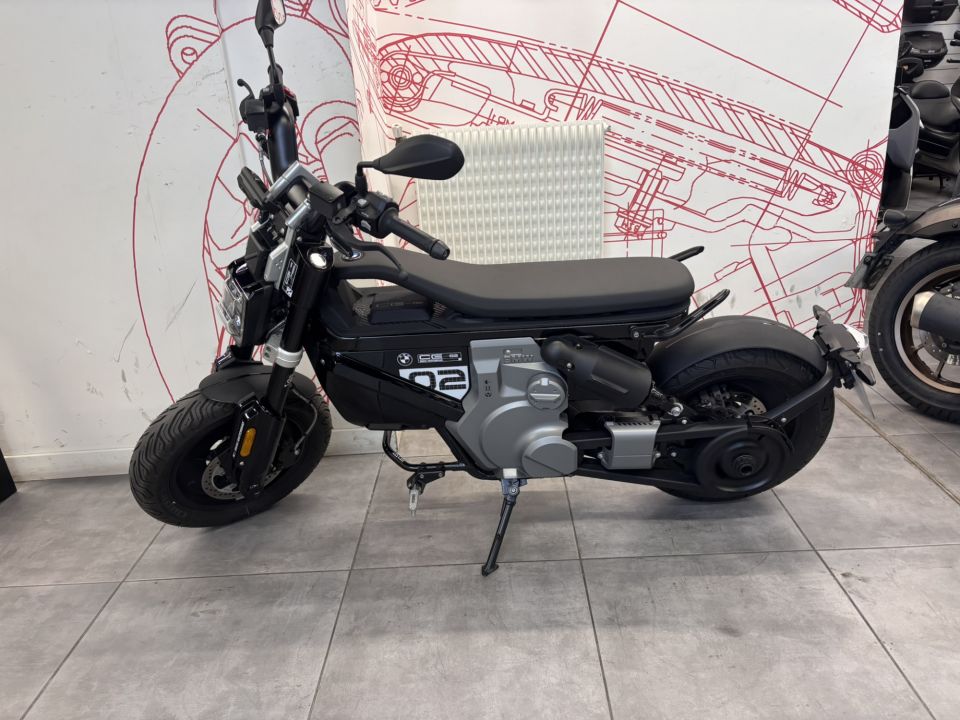 BMW CE 02 4
