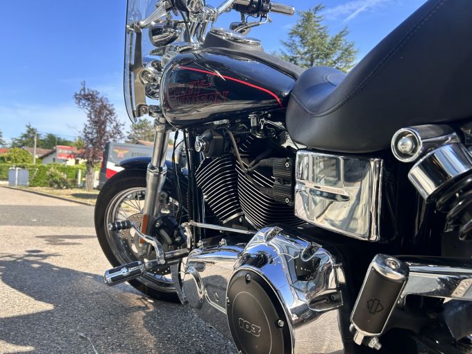 HARLEY-DAVIDSON DYNA LOW RIDER 1690 4