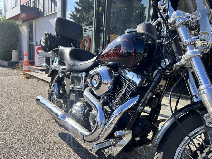 HARLEY-DAVIDSON DYNA LOW RIDER 1690 4