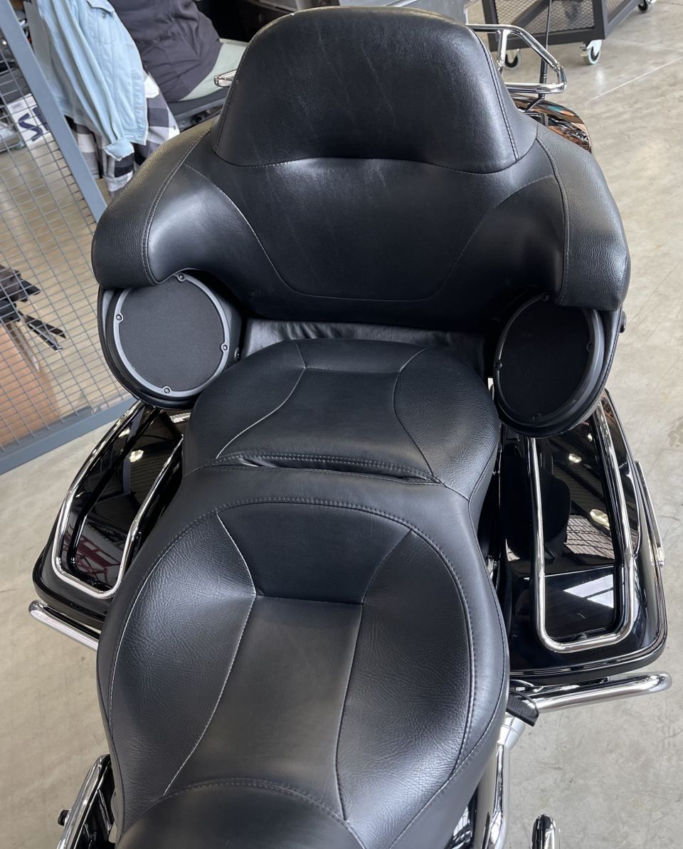 HARLEY-DAVIDSON TOURING ROAD GLIDE 1868 ULTRA 4