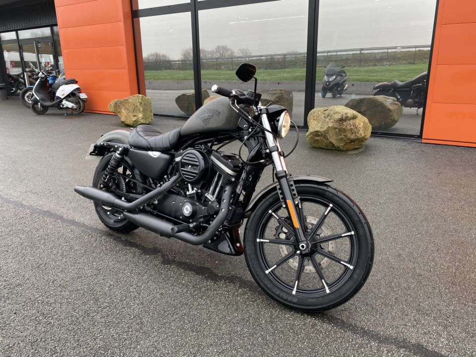 HARLEY-DAVIDSON SPORTSTER SUPERLOW 883  4