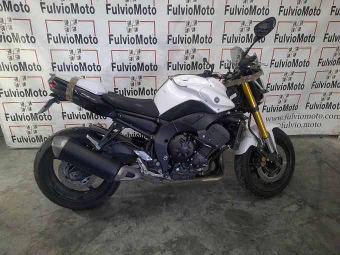 YAMAHA FZ8 4