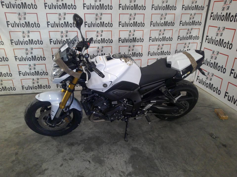 YAMAHA FZ8 4