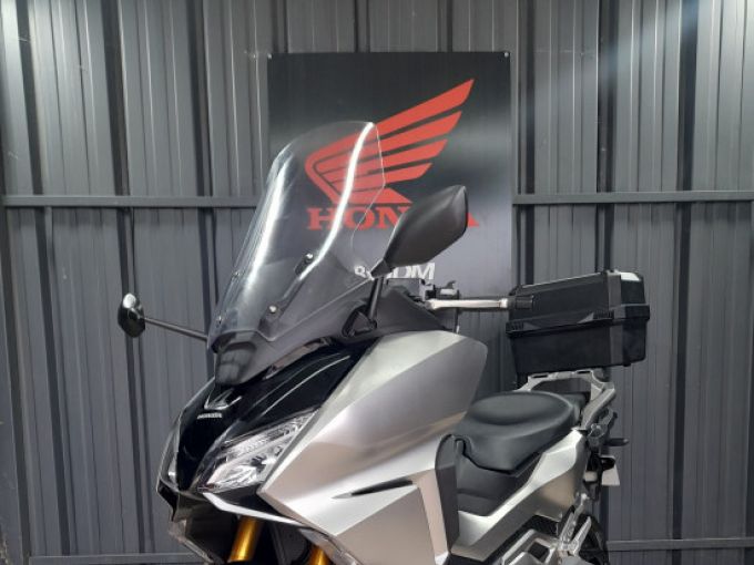 HONDA FORZA 750 4