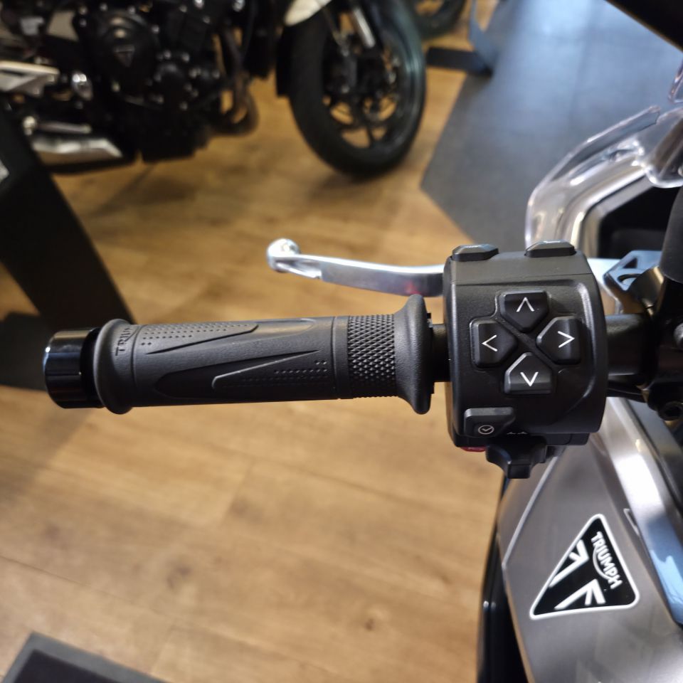 TRIUMPH Tiger Sport 800 4