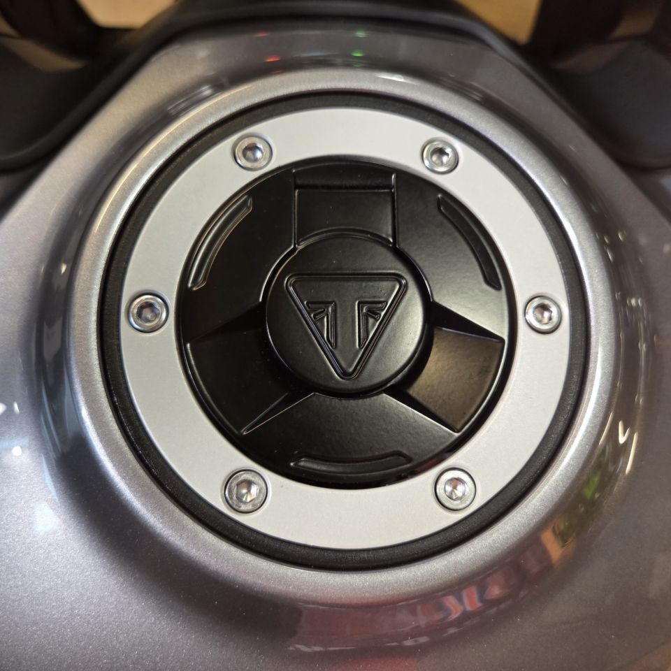 TRIUMPH Tiger Sport 800 4