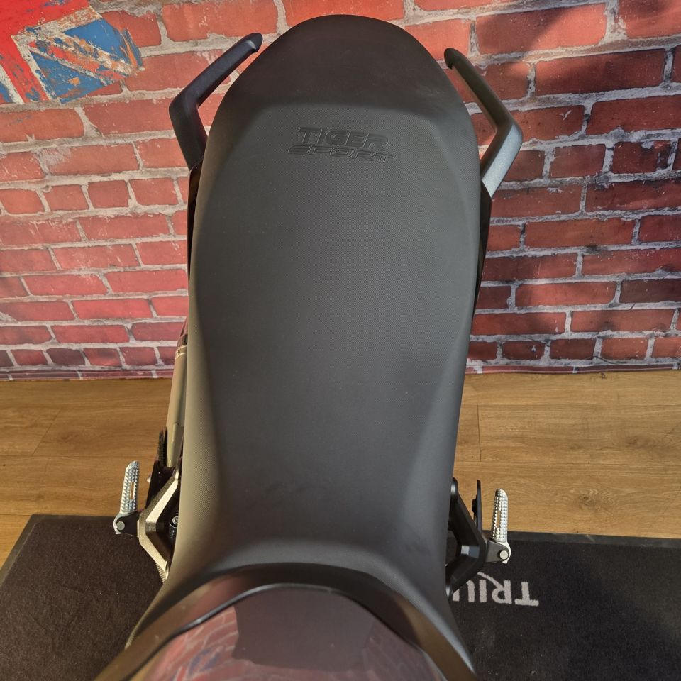 TRIUMPH Tiger Sport 800 4