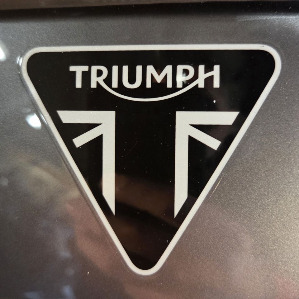 TRIUMPH Tiger Sport 800 4