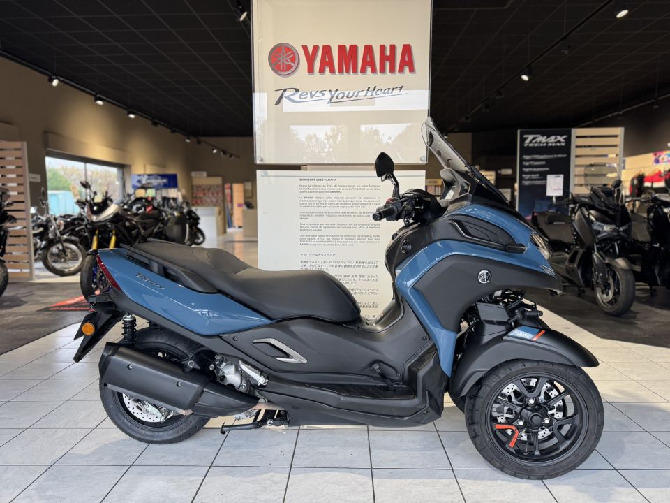 YAMAHA TRICITY 300 4