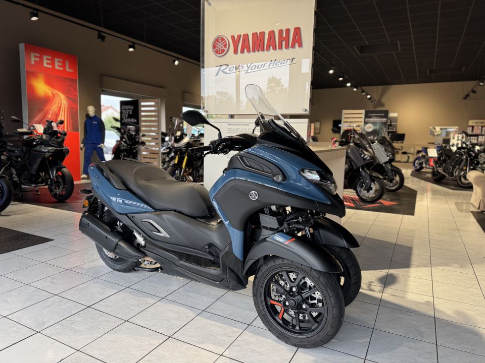 YAMAHA TRICITY 300 4