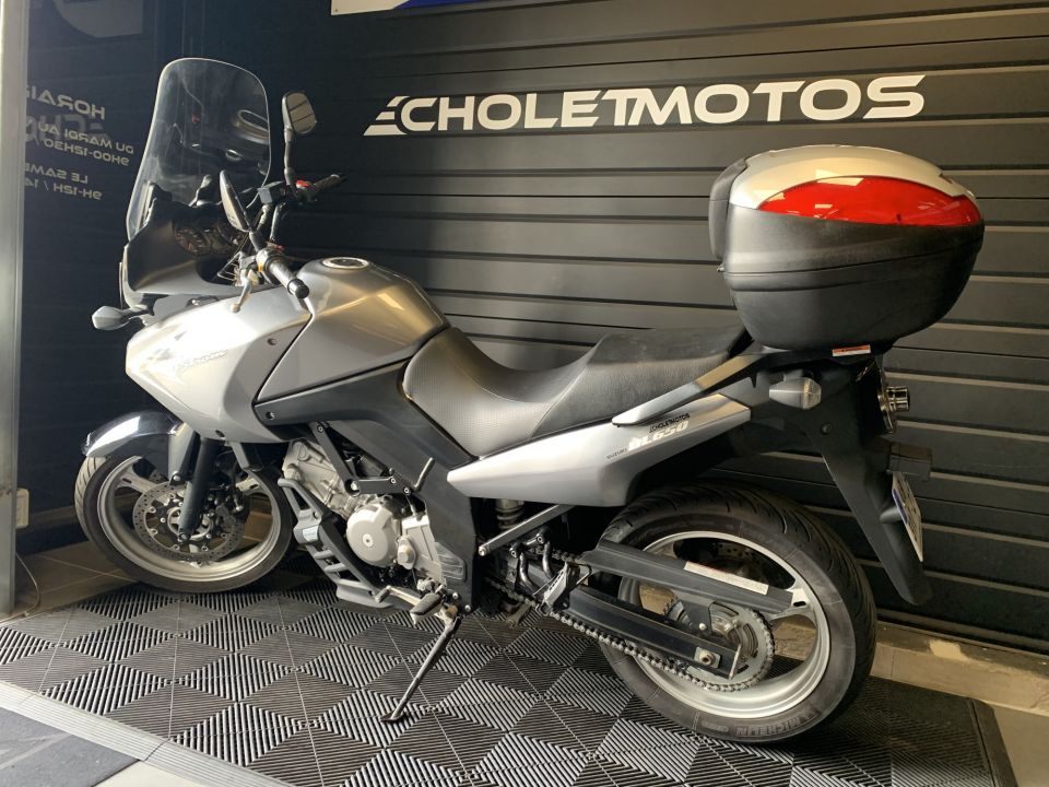SUZUKI DL V-Strom 650 4