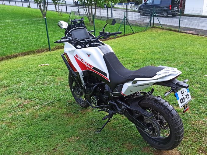 MOTO MORINI X-cape 650 4