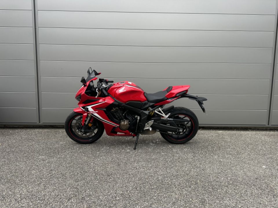 HONDA CBR 650  R 4
