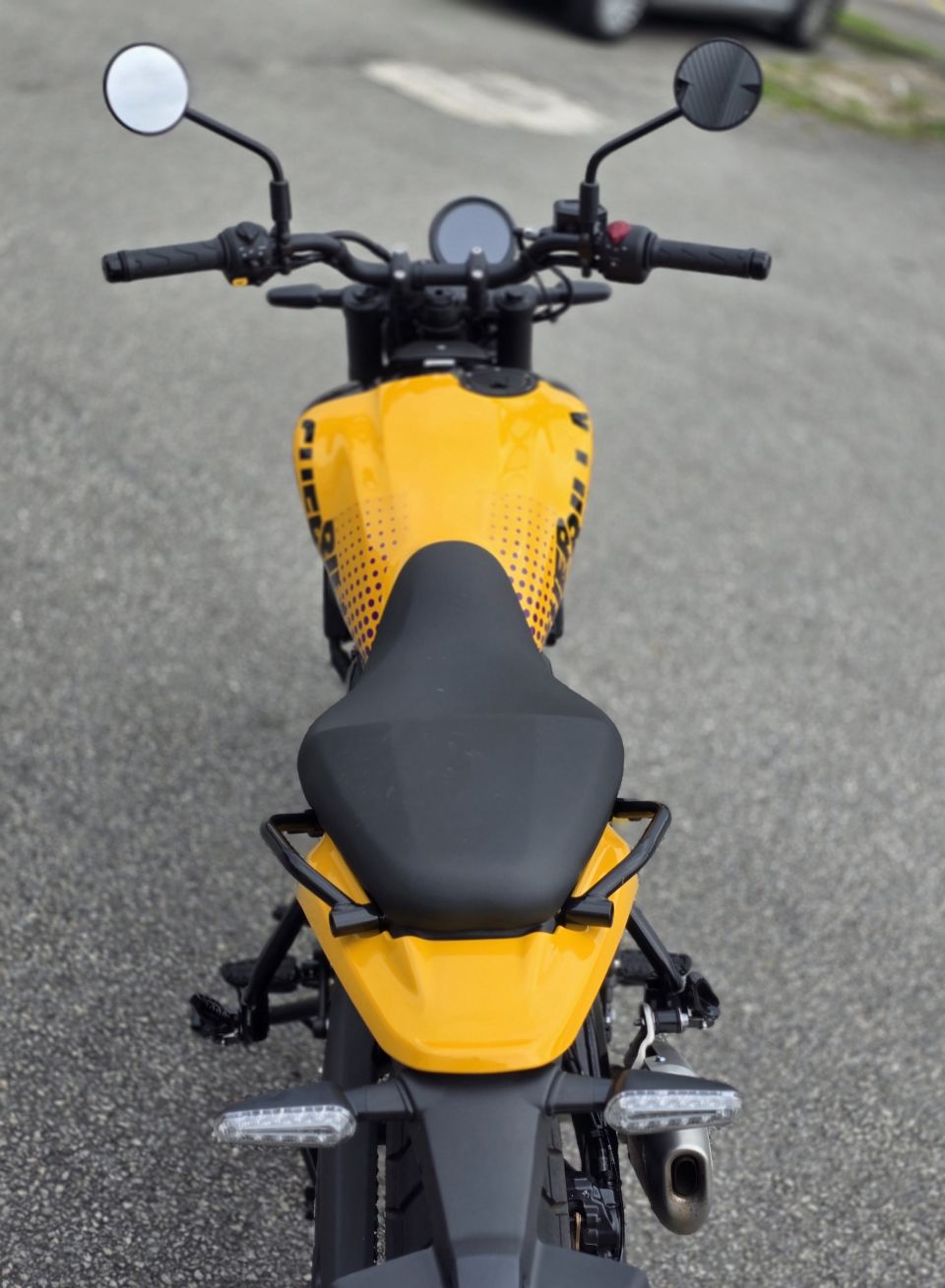 ROYAL ENFIELD 450 GUERILLA 4