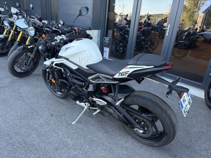 TRIUMPH STREET TRIPLE 765 R A2 4