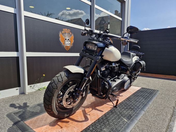 HARLEY-DAVIDSON SOFTAIL FAT BOB 1745 4