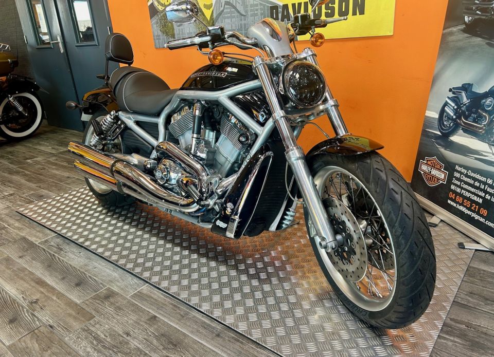 HARLEY-DAVIDSON V-ROD 1250 4
