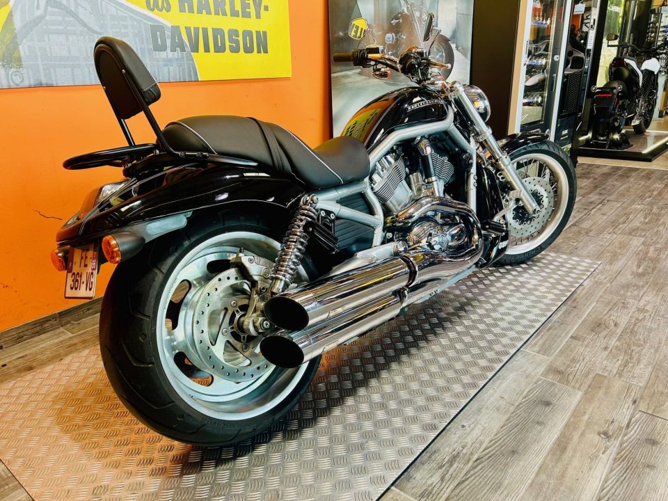 HARLEY-DAVIDSON V-ROD 1250 4