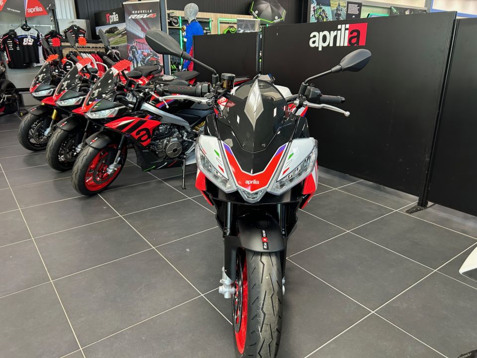 APRILIA TUONO 660 FACTORY 4