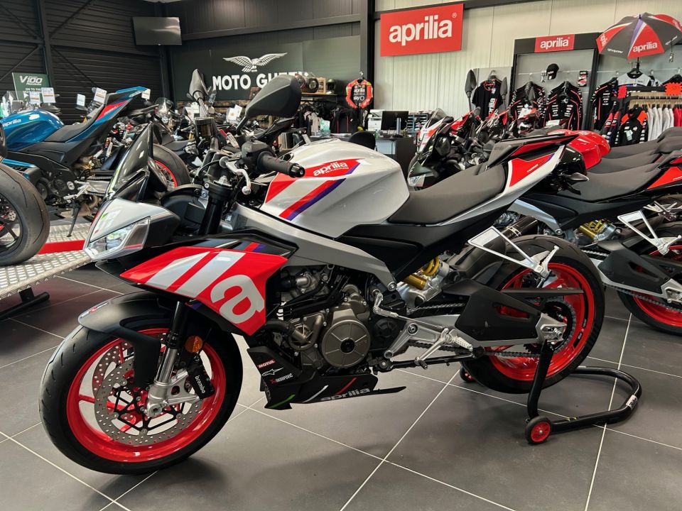 APRILIA TUONO 660 FACTORY 4