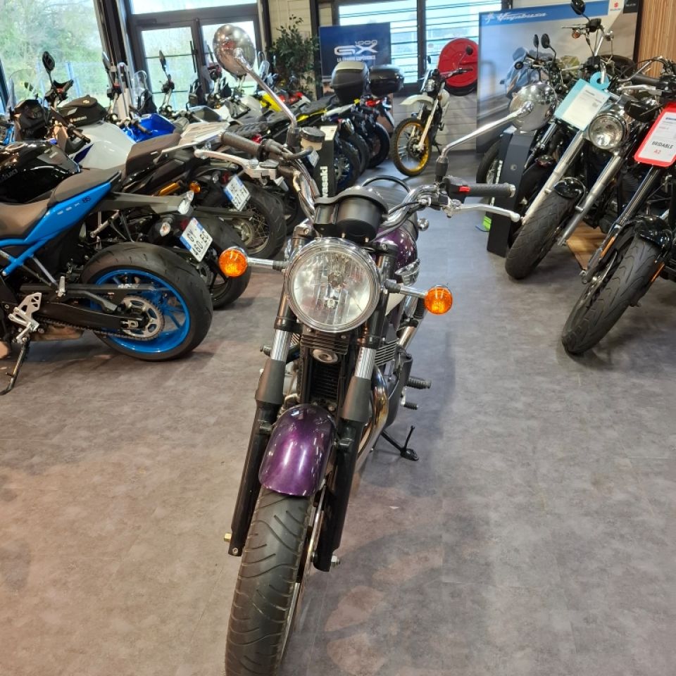 TRIUMPH Bonneville SE 4