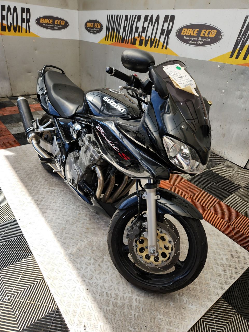 SUZUKI GSF 650 BANDIT 4