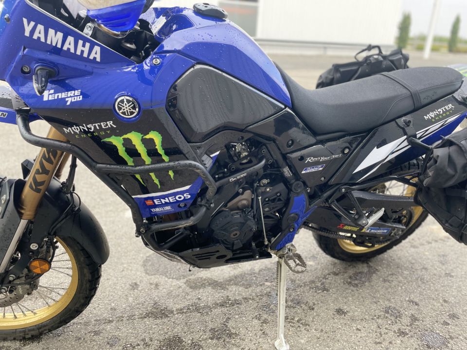 YAMAHA XTZ TENERE 700 4