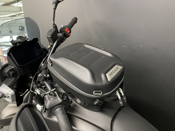 MOTO GUZZI V85 TT 850 4
